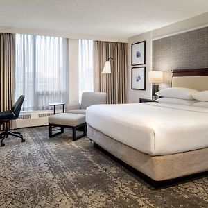 1 King Deluxe Guest room